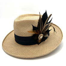 Load image into Gallery viewer, Beige Teardrop Fedora Cuenca