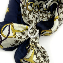 Load image into Gallery viewer, Crystal Horseshoe Scarf Ring