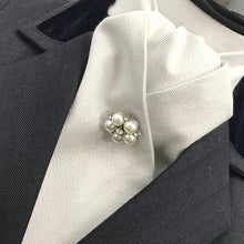 Load image into Gallery viewer, White & Silver Lurex Stock