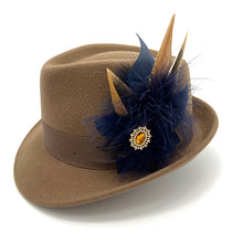 Load image into Gallery viewer, Naturals &amp; Navy Magnetic Feather Trim
